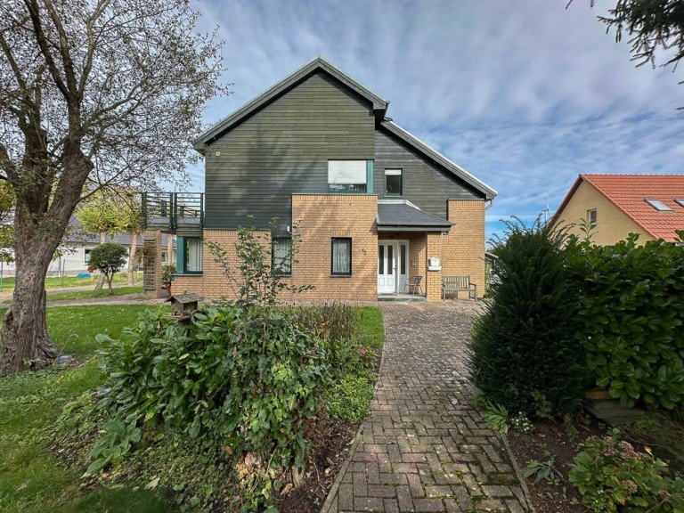 Wir fue Immobilien 8 Karst�dt OT Gl�vzin Zweifamilienhaus Charmantes Einfamilienhaus mit Gewerbefl�che in Karst�dt