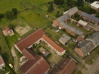 Bild (bc4b01afa4fa295d4c0f22599befc408): Toller Resthof mit 5 WE und Pferdestall