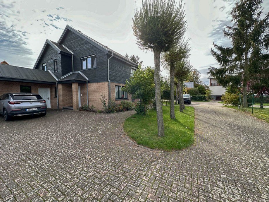 Wir fue Immobilien 4 Zweifamilienhaus Karst�dt OT Gl�vzin